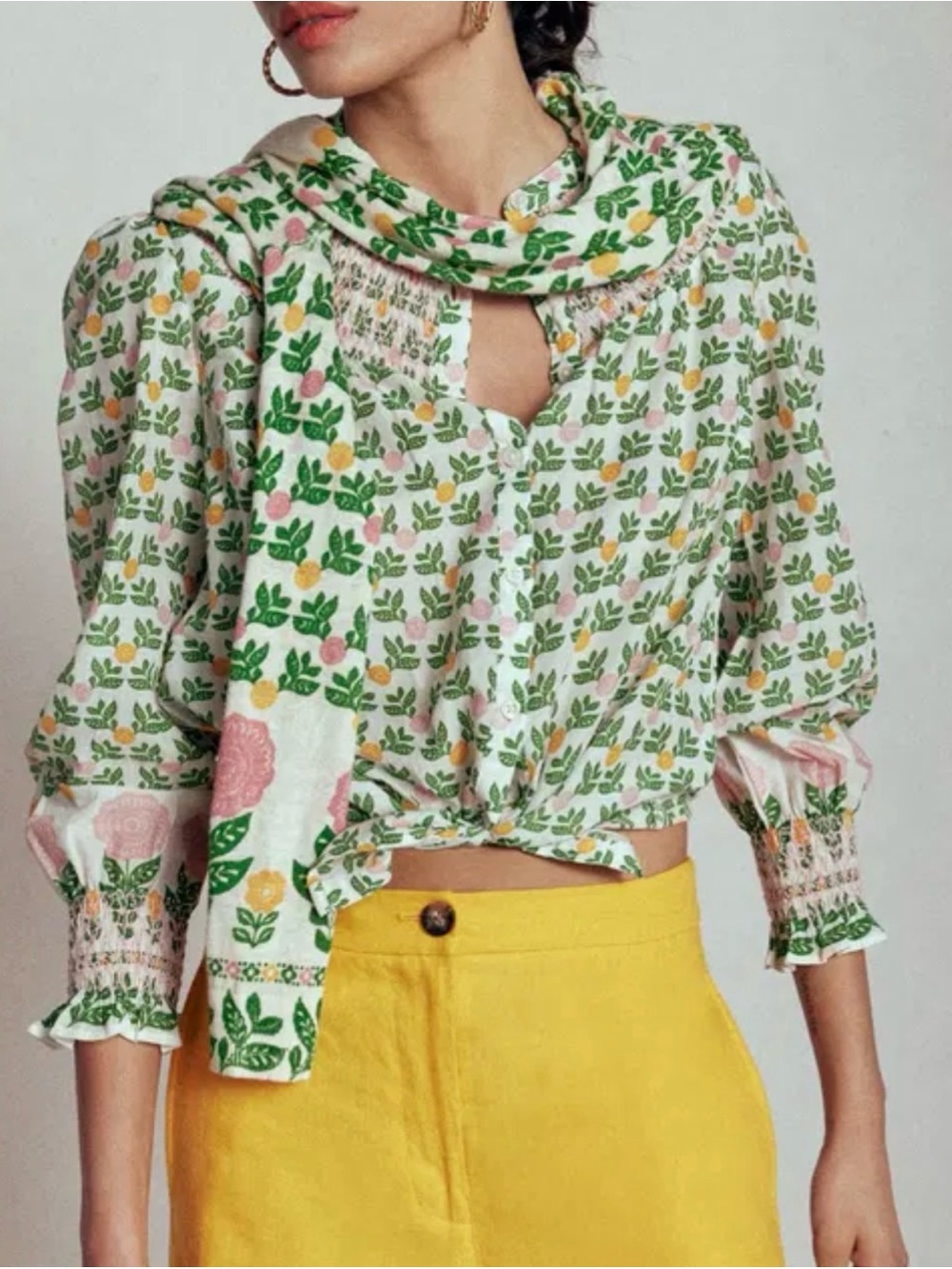 Boden Effie Smocked Split V-Neck Floral Top Long Sleeve Boho Green Pink Size 8 - Picture 14 of 14